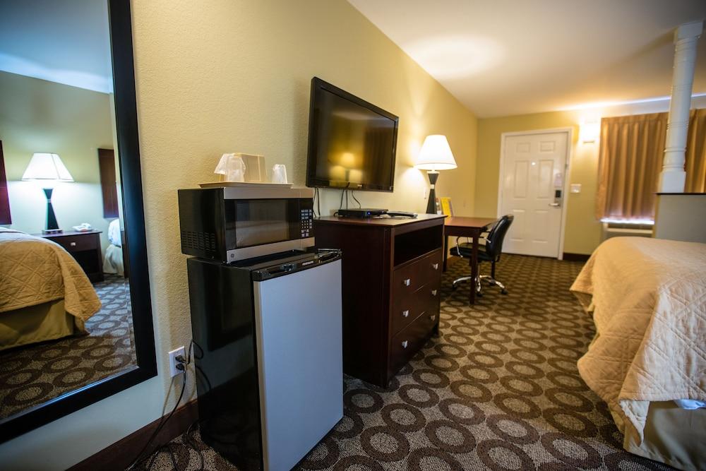 Relax Inn & Suites photo 11