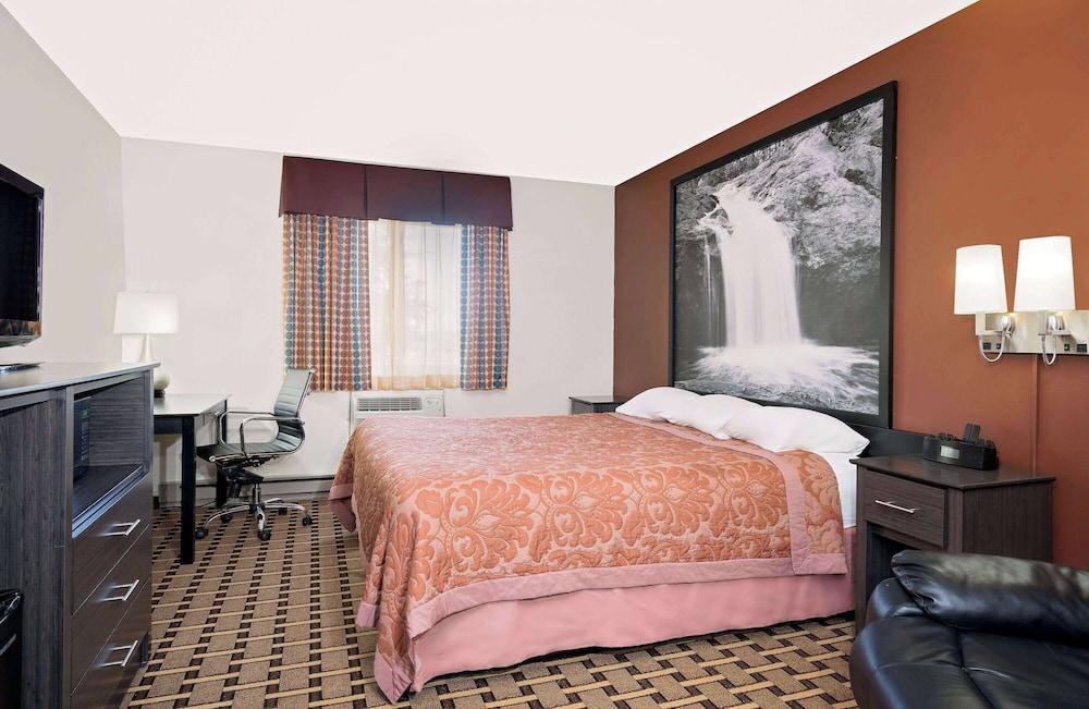 Super 8 by Wyndham Ashland photo 34