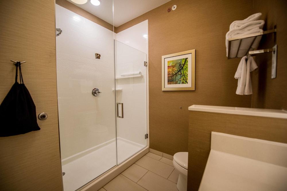 Fairfield Inn & Suites Cambridge photo 53
