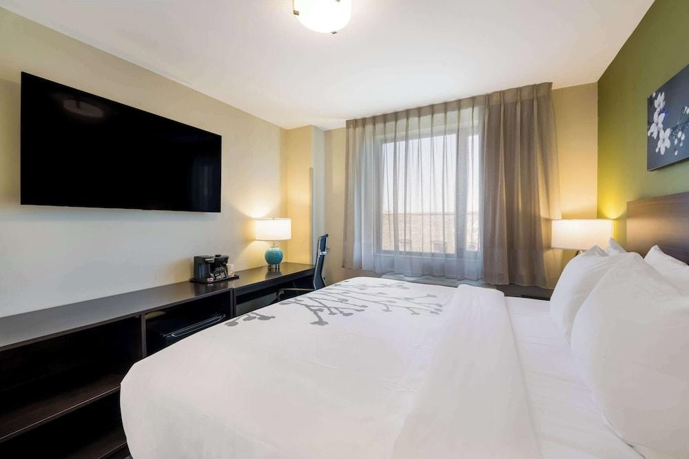 Sleep Inn Bronx - Soundview photo 31