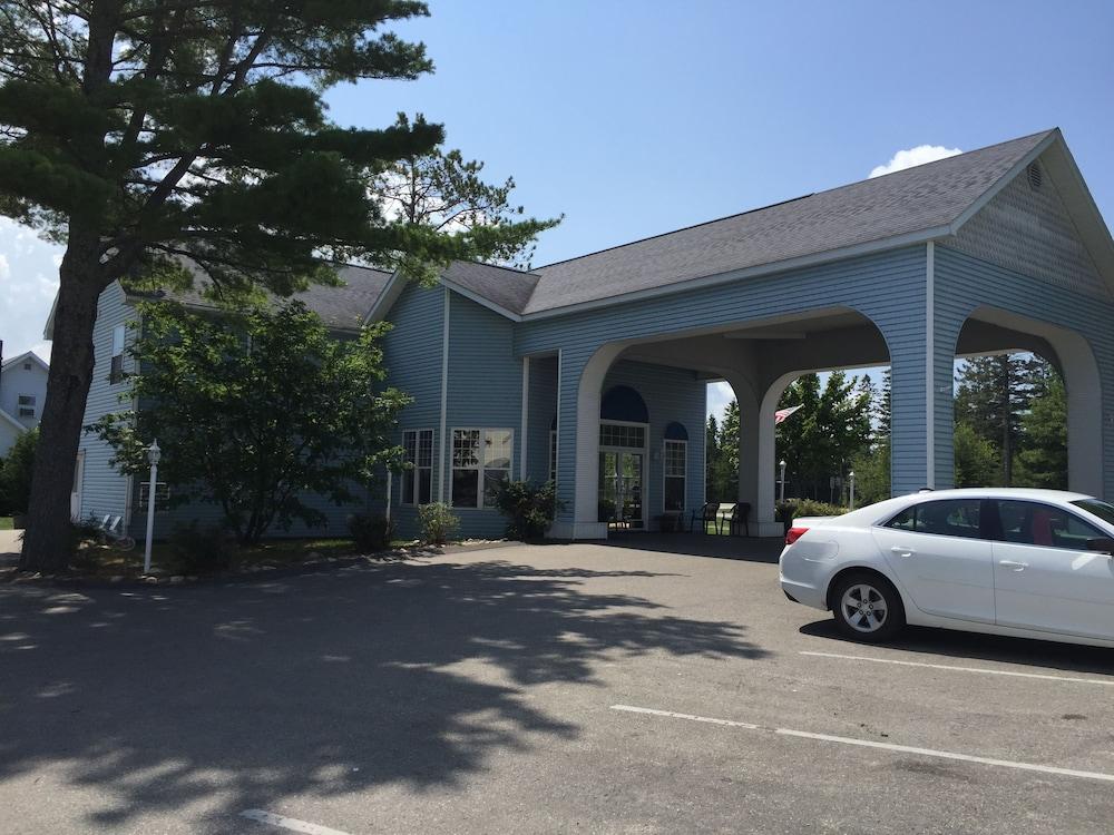 Fairview Beachfront Inn photo 20