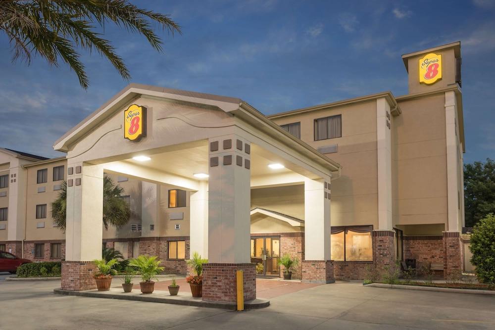 Super 8 by Wyndham Duson Lafayette West Area photo 13