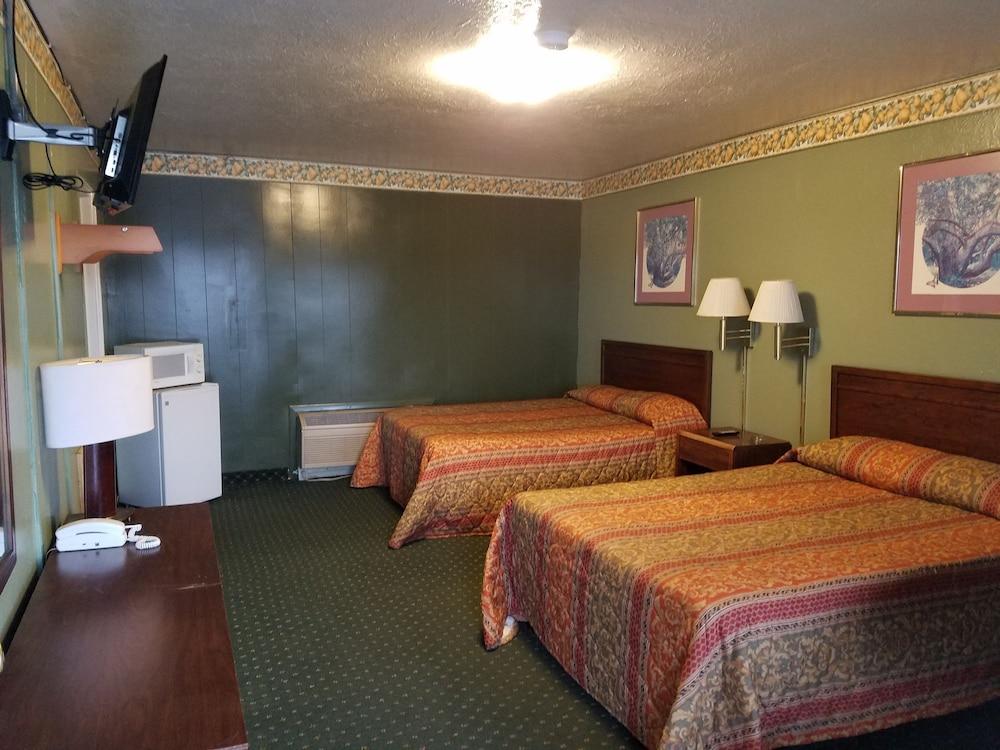 Budget Inn photo 8