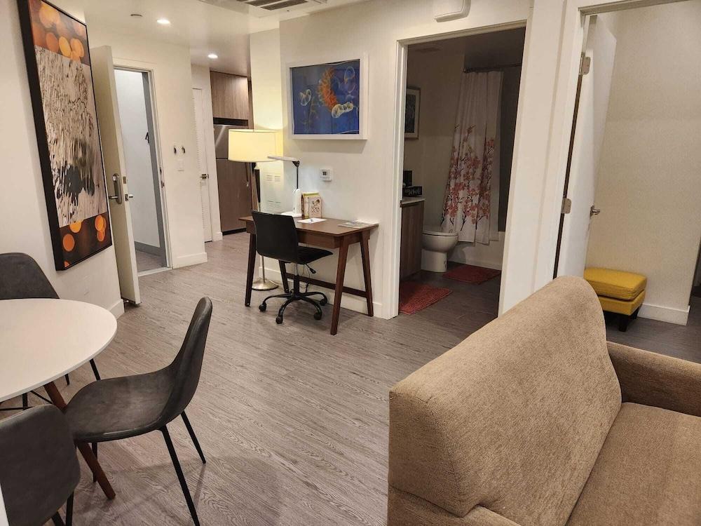 Urban Chic Apart-Hotels in Central LA photo 28
