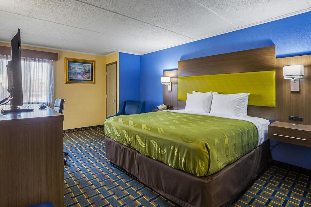 Quality Inn & Suites near Six Flags East photo 13