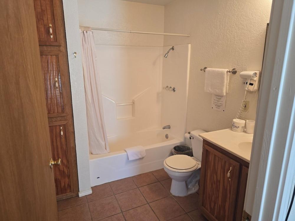 Chisos Mining Co Motel photo 40