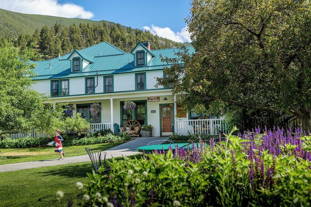Chico Hot Springs Resort & Day Spa photo 13