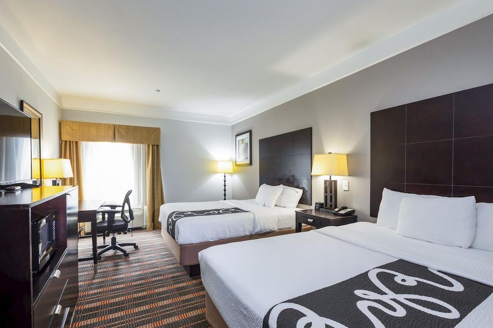 La Quinta Inn & Suites by Wyndham Livingston photo 14