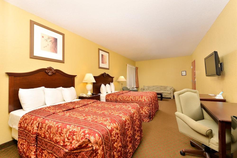Americas Best Value Inn Starke photo 5