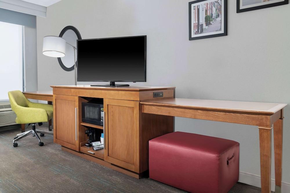 Hampton Inn Martinsburg photo 46