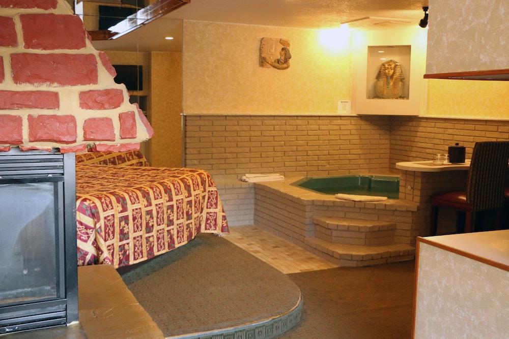 Bedford Inn photo 40
