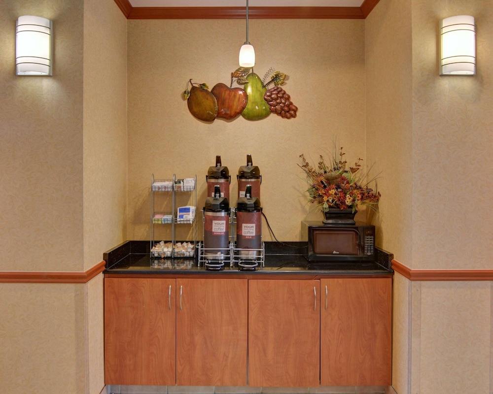Quality Suites Near Cedar Creek Lake photo 14