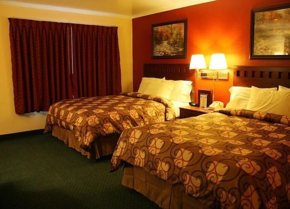 Relax Inn photo 14