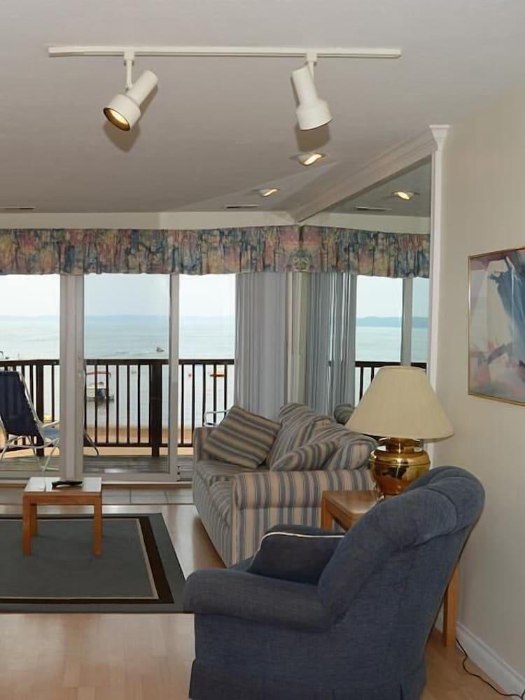 Beach Condominium Hotel photo 6