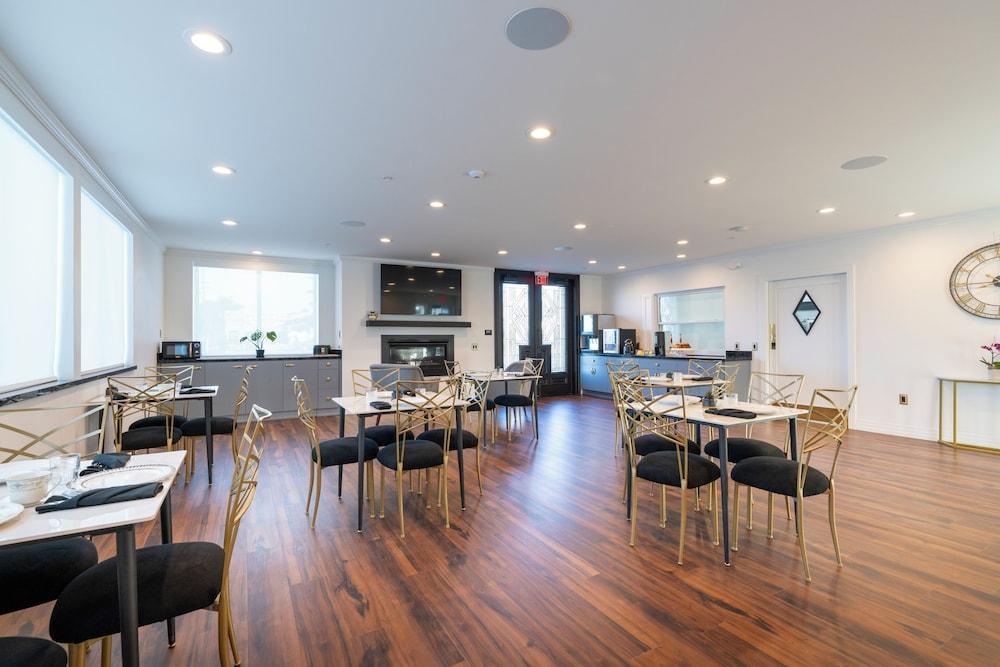 Rhapsody in View Boutique Hotel photo 2