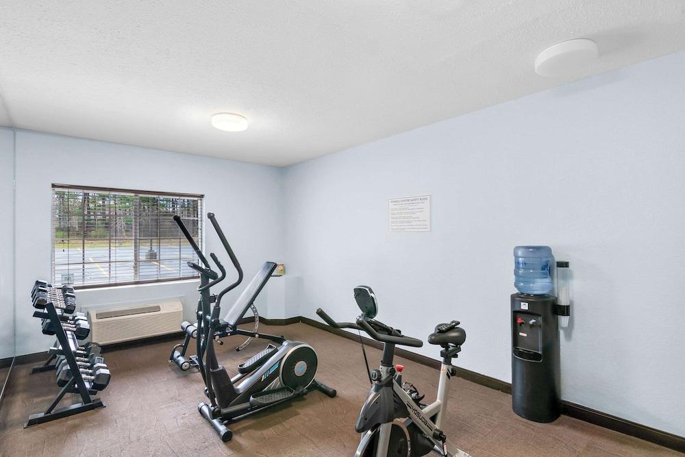 Quality Inn Queensbury - Lake George Area photo 22
