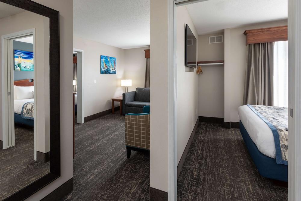 Grandstay Residential Suites Hotel - Sheboygan photo 18