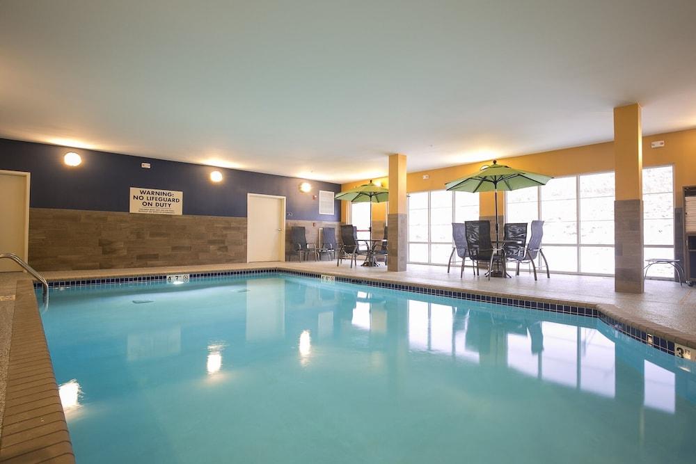 GrandStay Cannon Falls photo 16