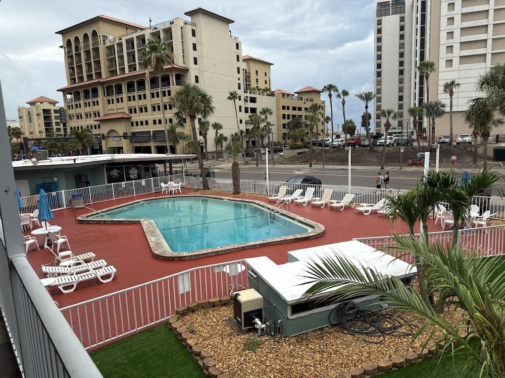 Clearwater Suites photo 23
