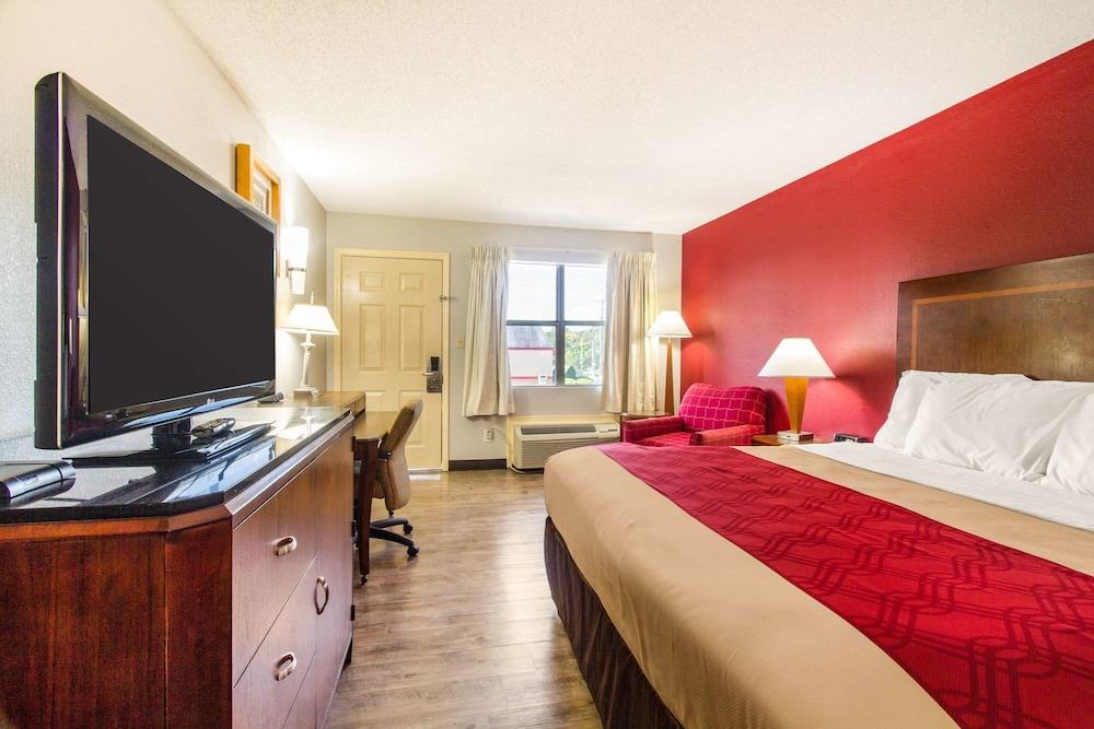 Econo Lodge Athens I-75 photo 10