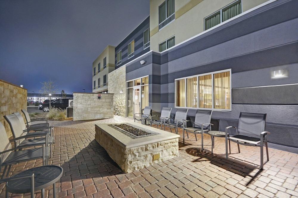 Fairfield Inn & Suites Savannah SW/Richmond Hill photo 31