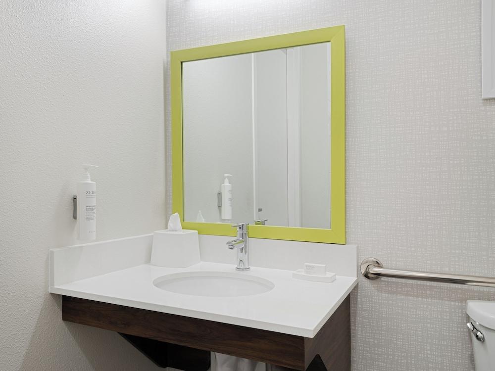 Hampton Inn Boca Raton-Deerfield Beach photo 32