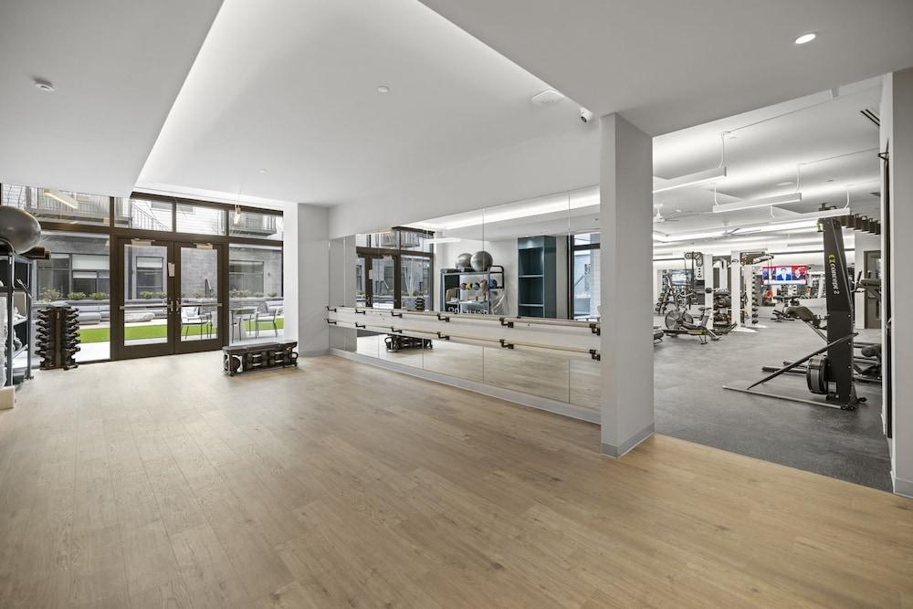 Placemakr Cathedral Heights photo 42