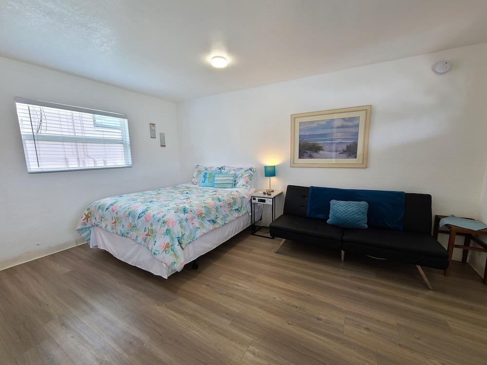 Sun Island Motel photo 66