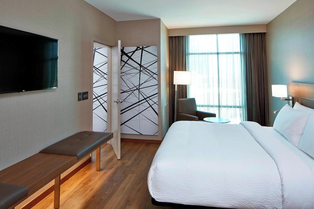 AC Hotel Atlanta Buckhead at Phipps Plaza photo 10