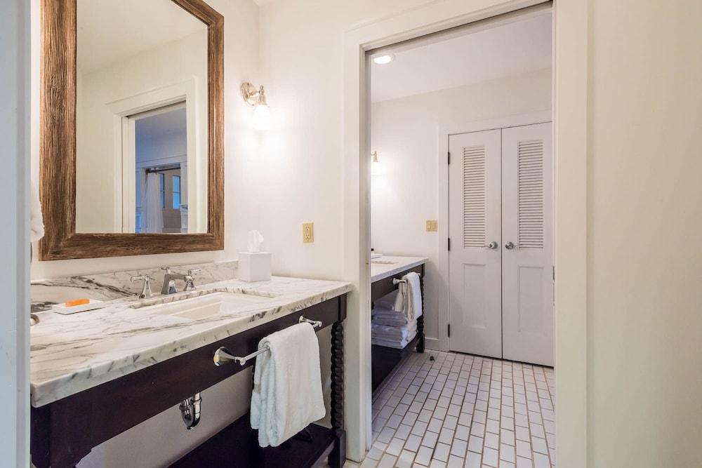 WaterSound Inn photo 59