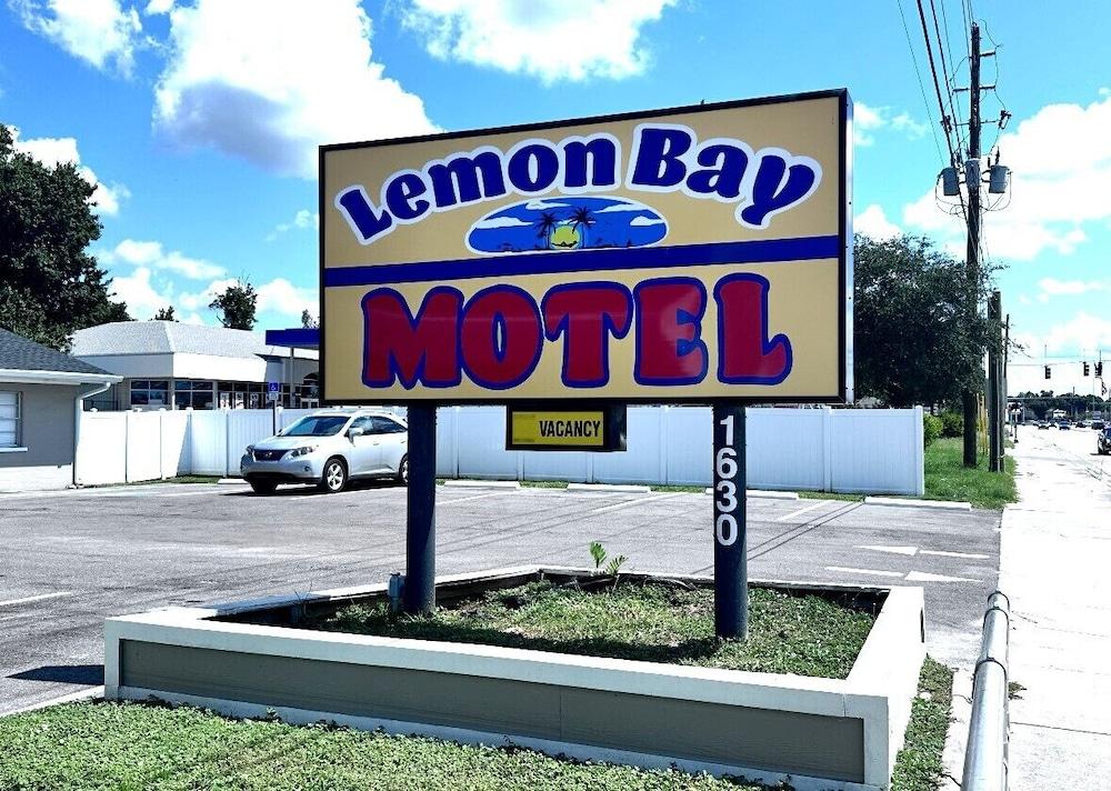 Lemon Bay Motel photo 15