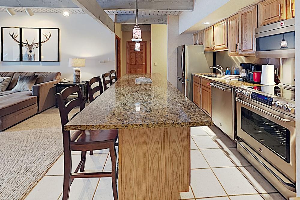 The Timberline Condominiums photo 99