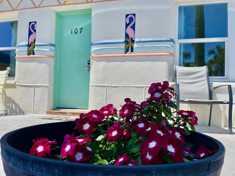 Magic Beach Motel photo 59