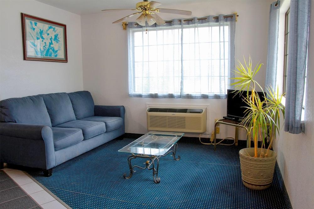 Travelodge by Wyndham Guymon photo 3
