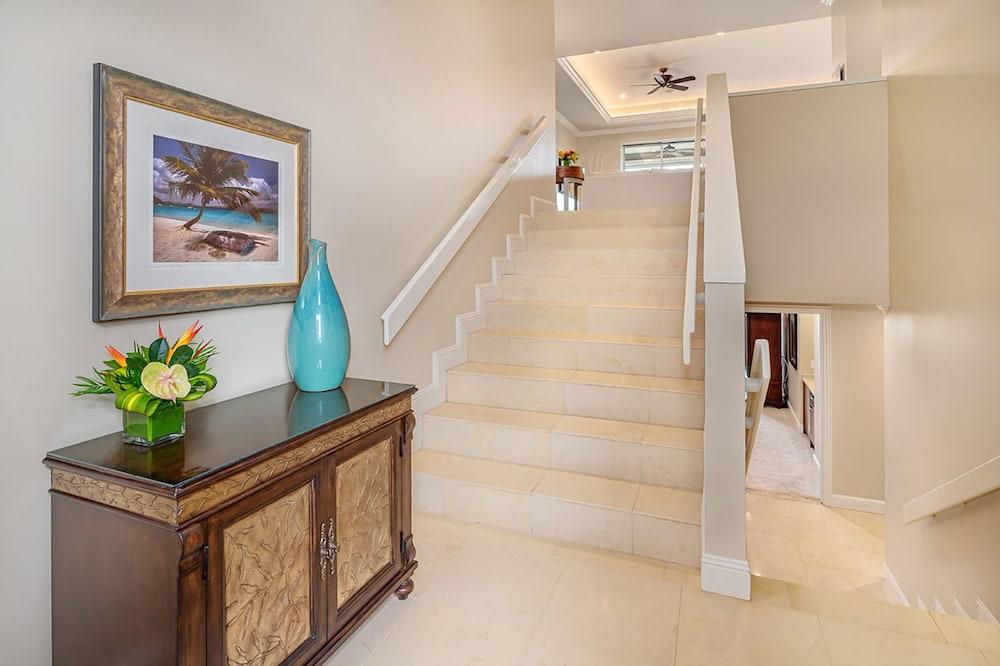 Hoolei Residences - CoralTree Residence Collection photo 2