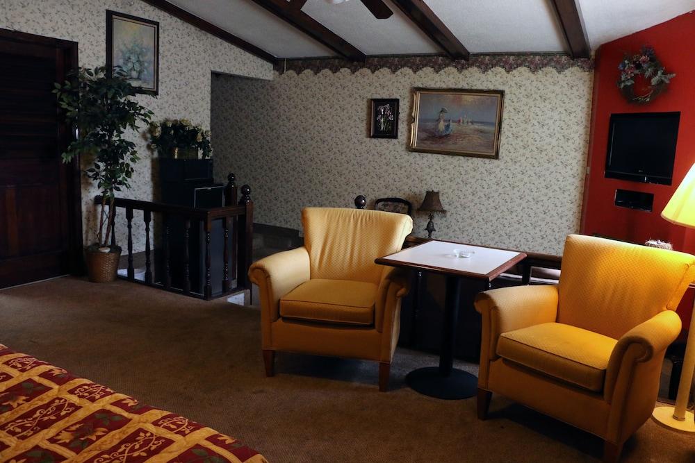 Bedford Inn photo 43