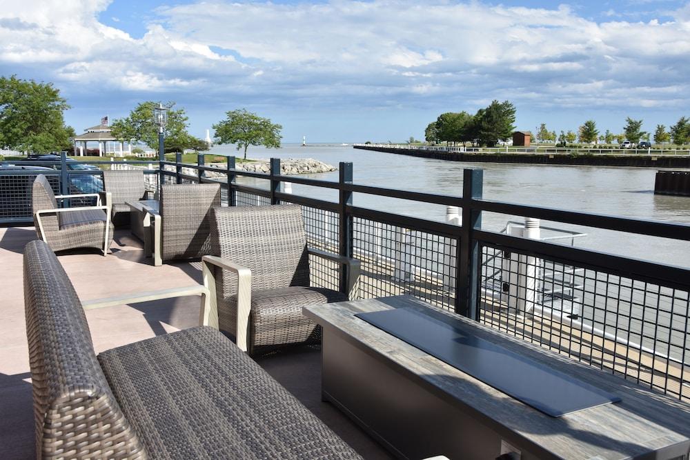 The Harborview on Lake Michigan, Ascend Hotel Collection photo 81