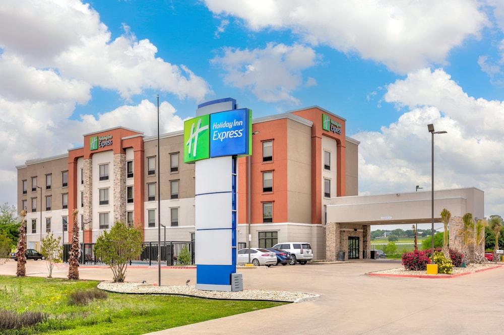 Holiday Inn Express : Hillsboro I-35 by IHG — hotel in Hillsboro