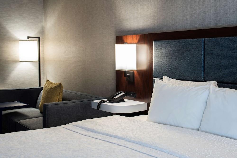 Hampton Inn & Suites Chicago/Lincolnshire photo 14