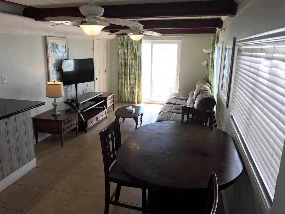 Schooner Hotel photo 22