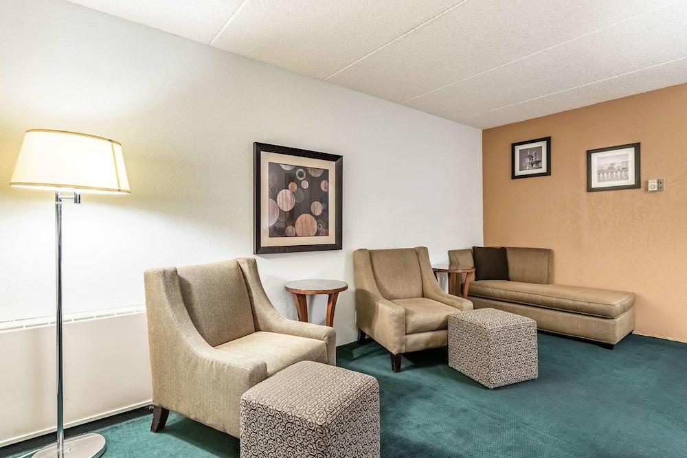 Quality Inn & Suites Albert Lea photo 13