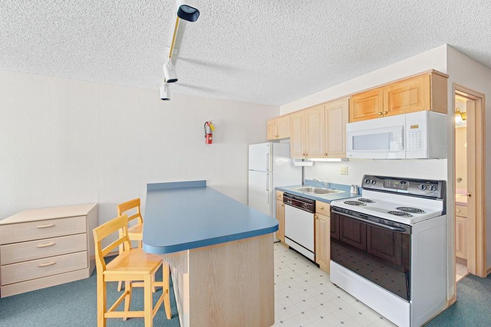Rockaway Beach Resort photo 23