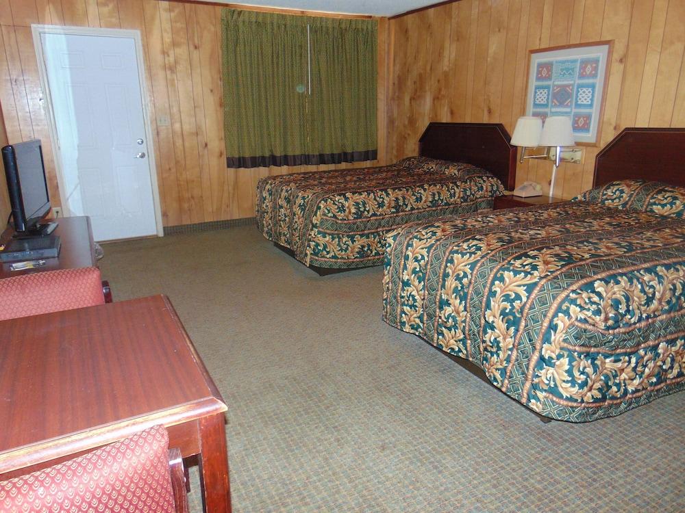Westbrook Motel photo 4