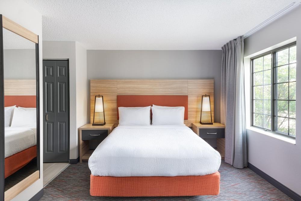 Candlewood Suites Eagan Arpt South - Mall Area by IHG photo 23
