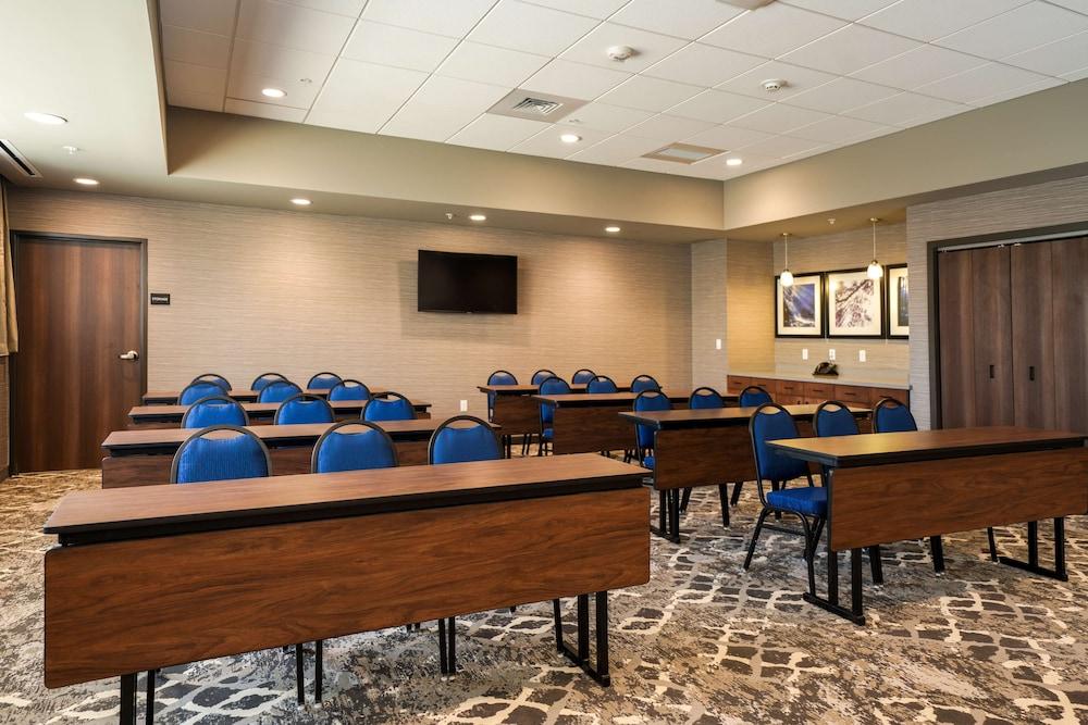 Hampton Inn & Suites Aurora South Denver photo 55