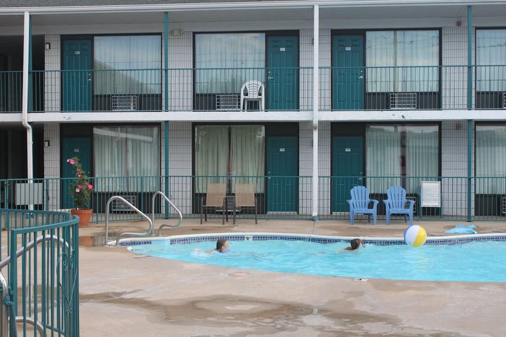 Ozark Valley Inn photo 31