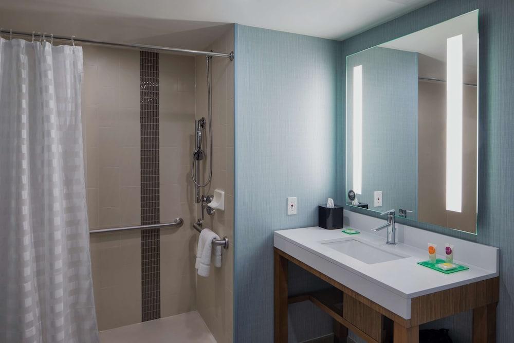 Hyatt Place Long Island City/New York City photo 24