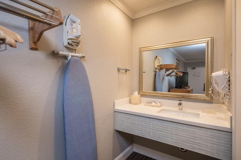 SOMA Park Inn – Civic Center photo 43