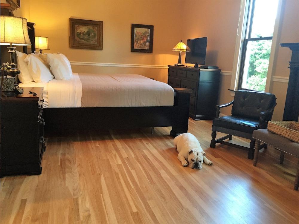 Steele Mansion photo 93