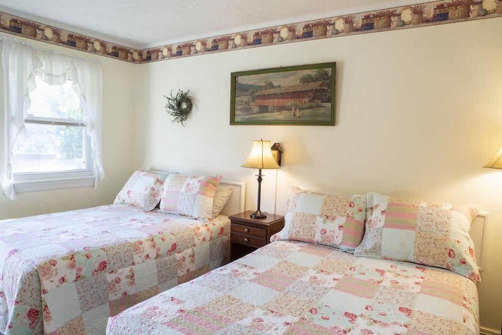 The Chimney Rock Inn & Cottages photo 64